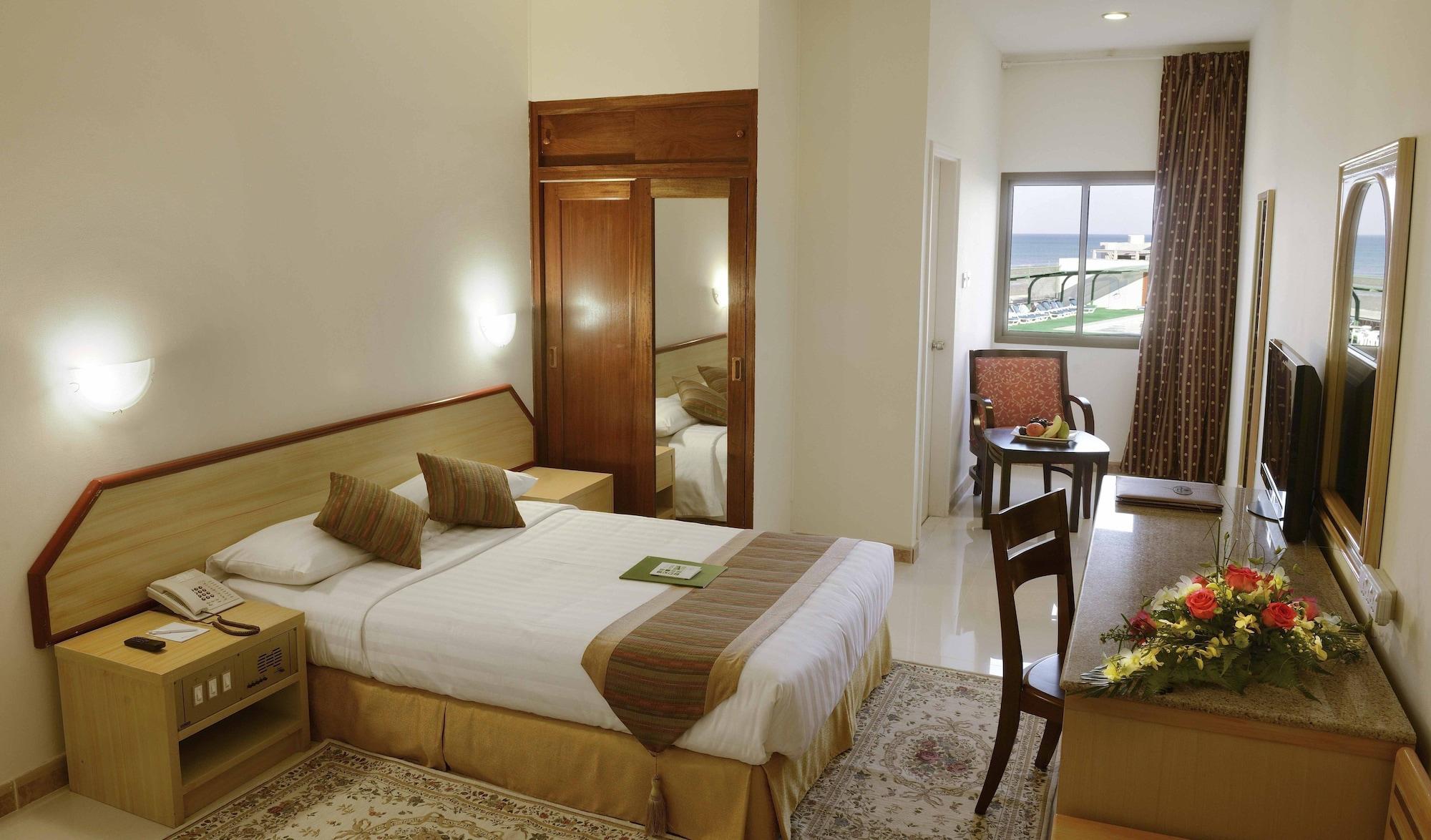 Resort Sur Beach Holiday Экстерьер фото