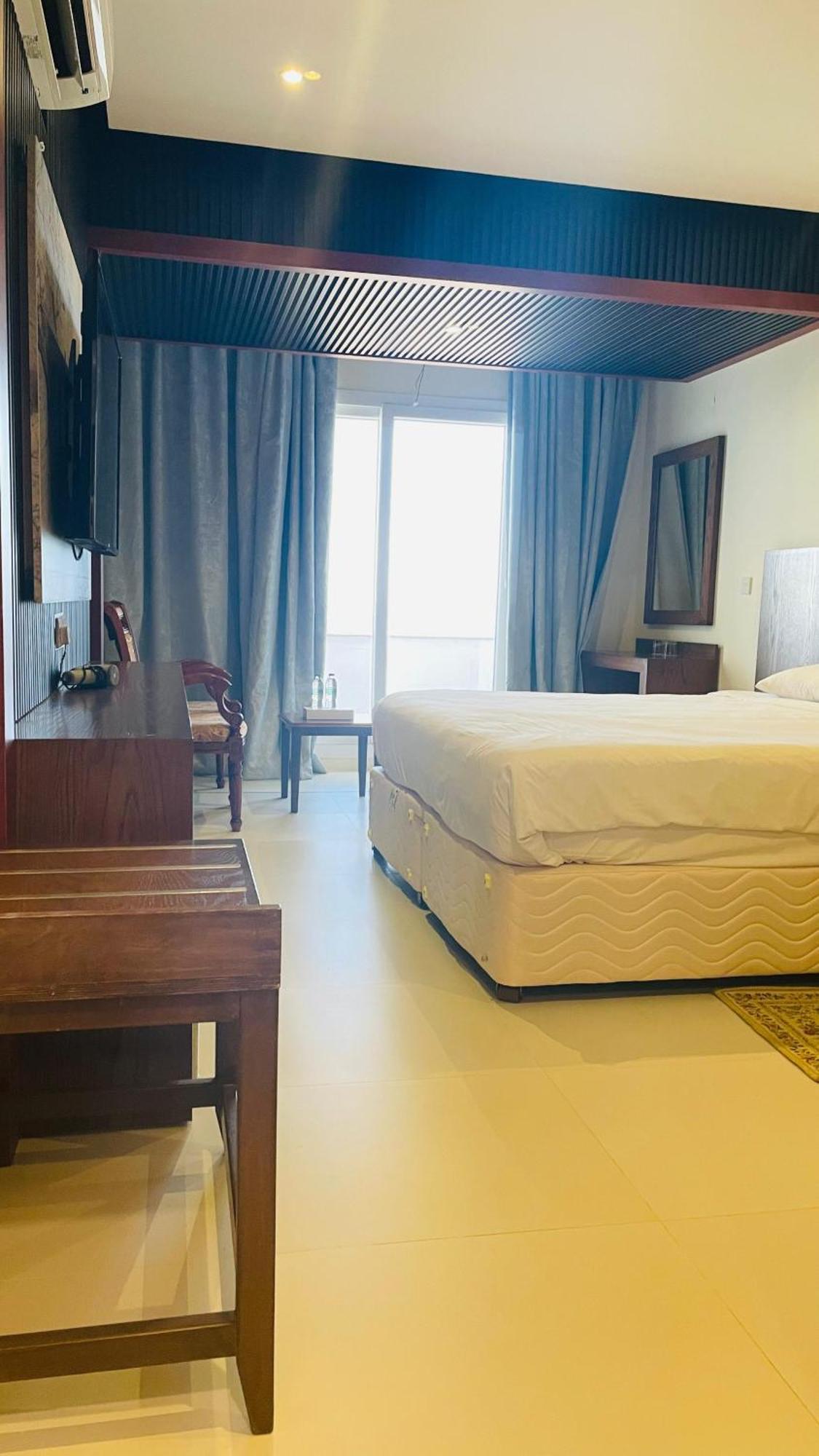 Resort Sur Beach Holiday Экстерьер фото